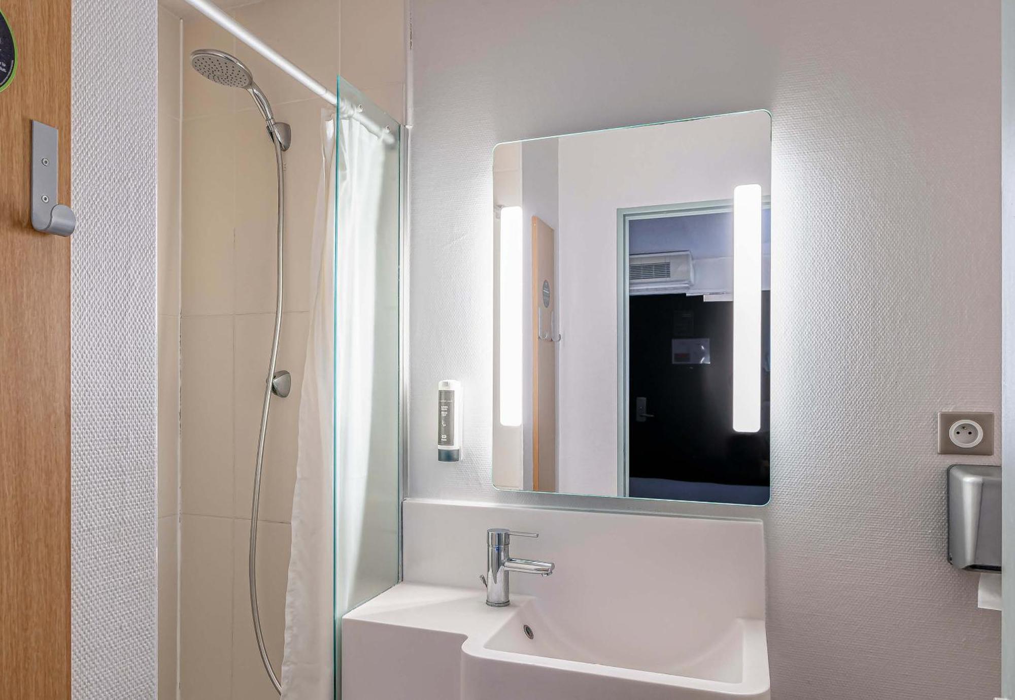 B&B Hotel Bordeaux Lormont Zewnętrze zdjęcie